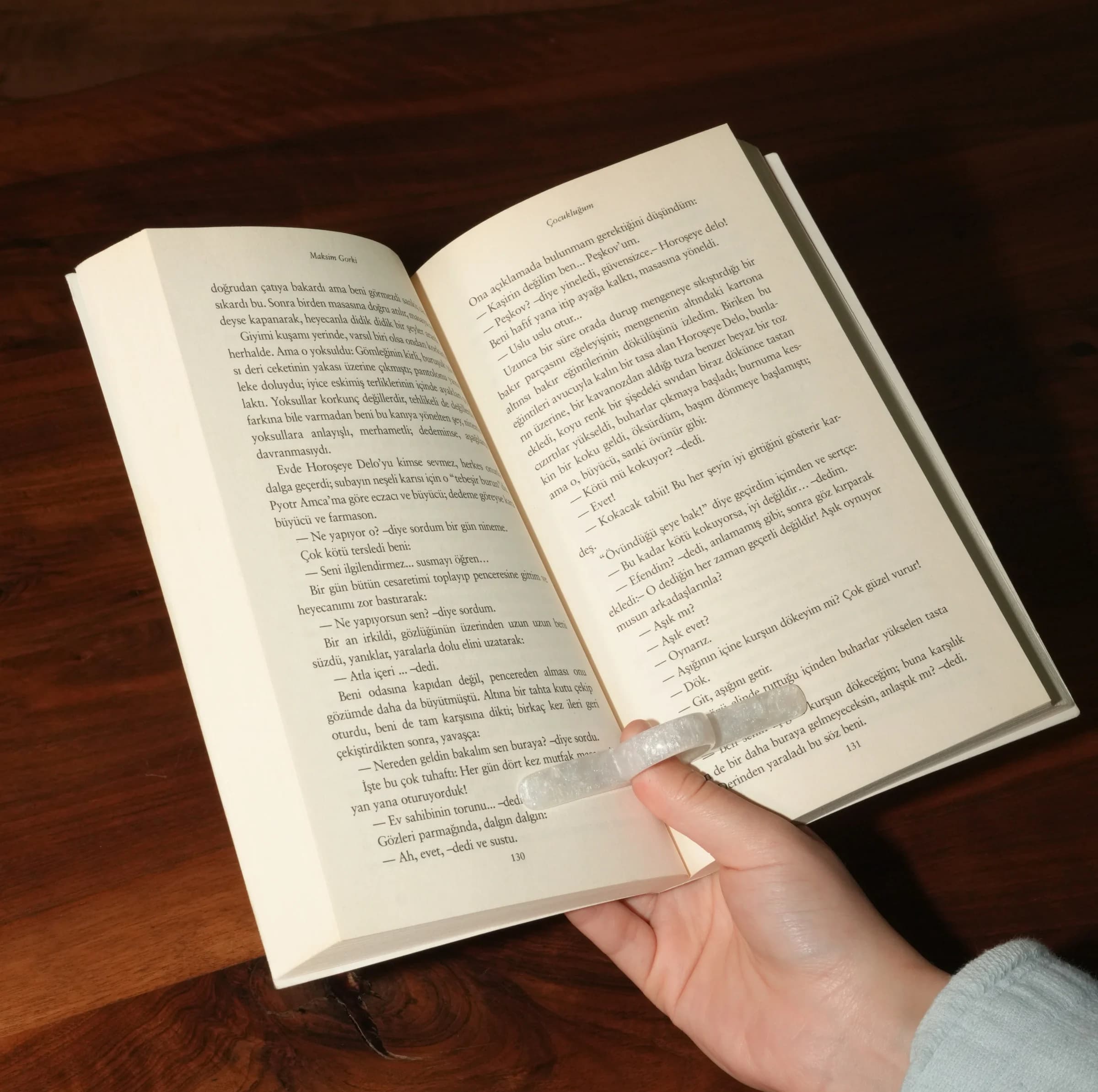 Resin Page Holder